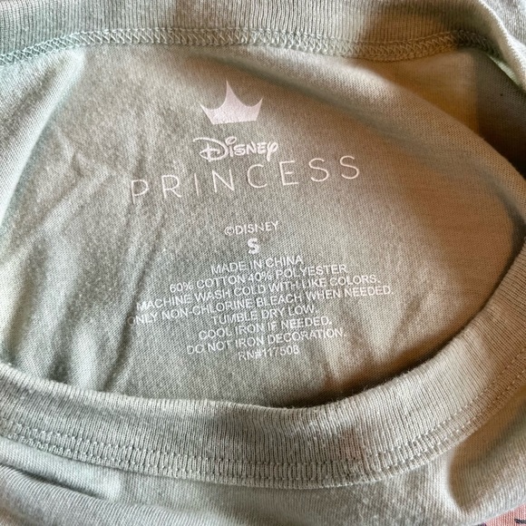 Disney shirt bundle - Picture 4 of 5